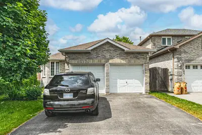 Detached in Barrie