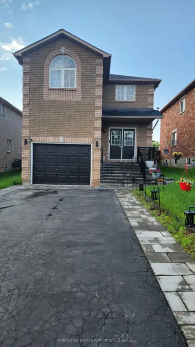 Detached in Barrie