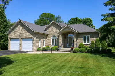 Detached in Wasaga Beach