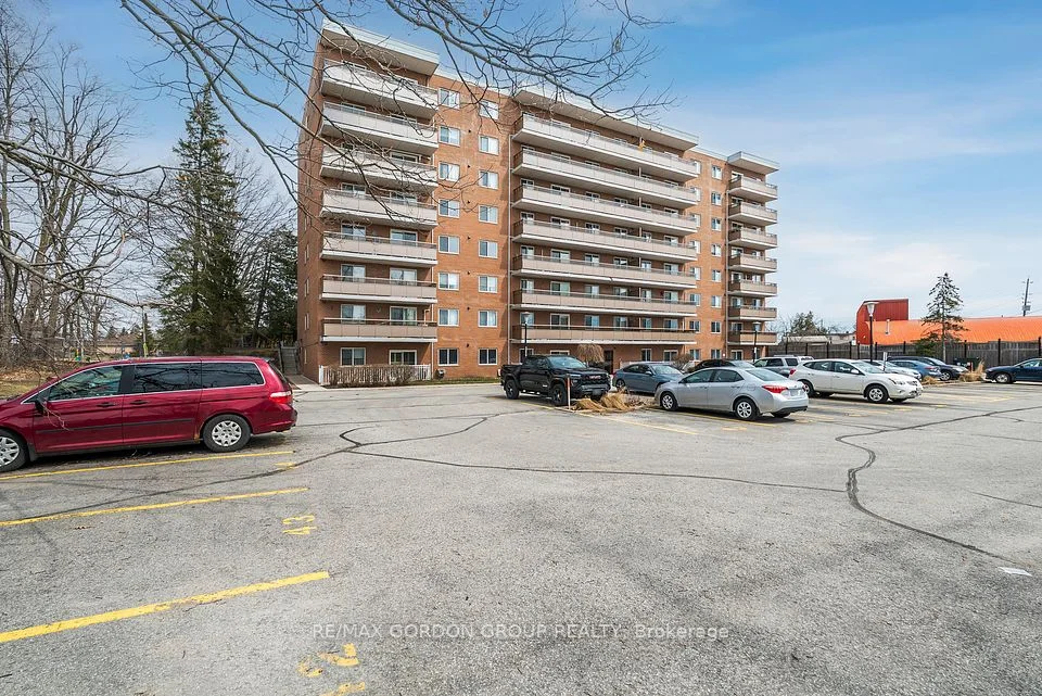 414 Blake Street 601, Barrie, ON L4M 5J7
