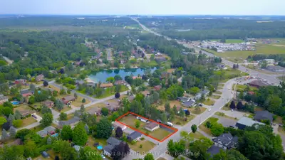 Detached in Springwater