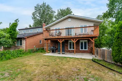 Detached in Wasaga Beach