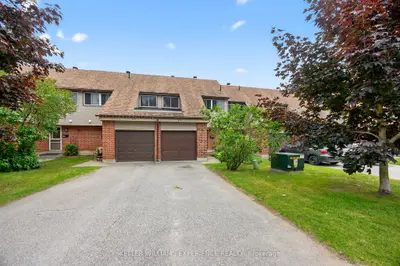 Condo Townhouse in Orillia