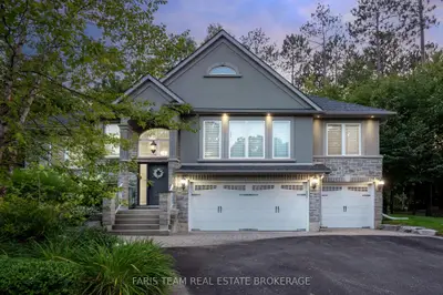 Detached in Springwater