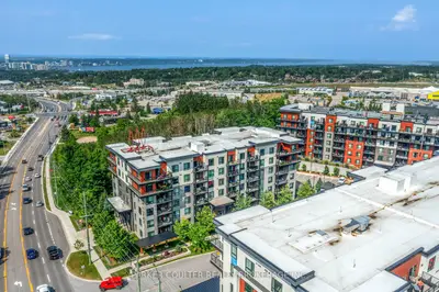 Condo Apartment in Barrie