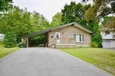 Detached in Barrie