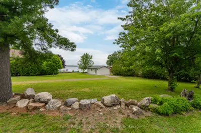 Detached in Tay