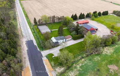 Detached in Springwater