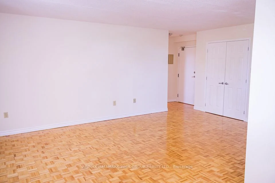 262 Rose Street 310, Barrie, ON L4M 5R2