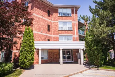 Condo Apartment in Barrie