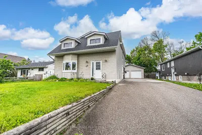 Detached in Barrie
