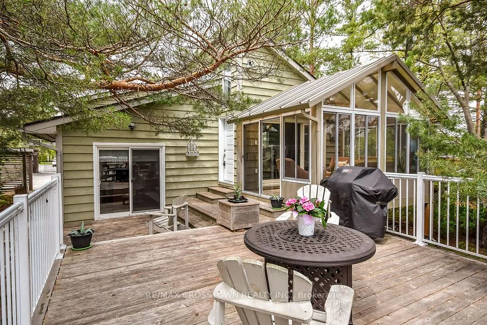 799 Mosley Street, Wasaga Beach, ON L9Z 2H5