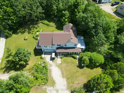 Detached in Severn