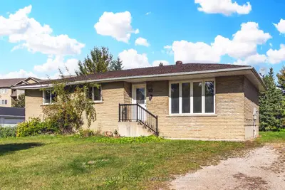 Detached in Barrie