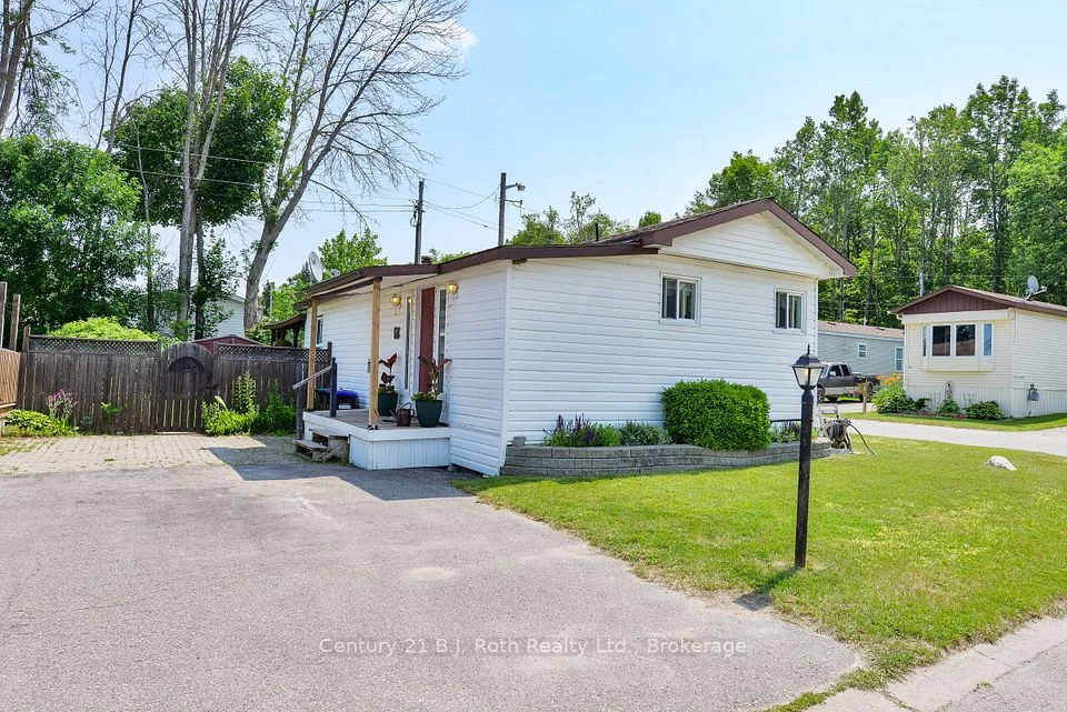 4129 Elaine Street, Severn, ON L3V 0V1