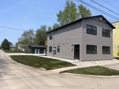 Fourplex in Tay