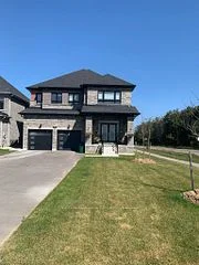 135 S Franklin Trail 1, Barrie, ON L9J 0J1