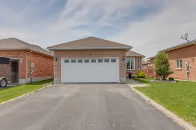 Detached in Barrie