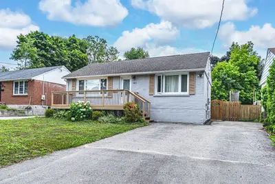 Detached in Barrie