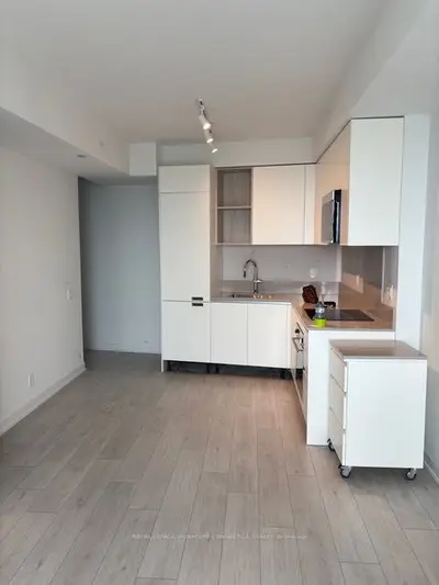 Condo Apartment in Barrie