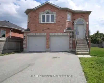 Detached in Barrie
