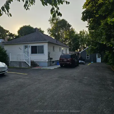 Duplex in Barrie