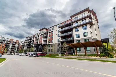 Condo Apartment in Barrie