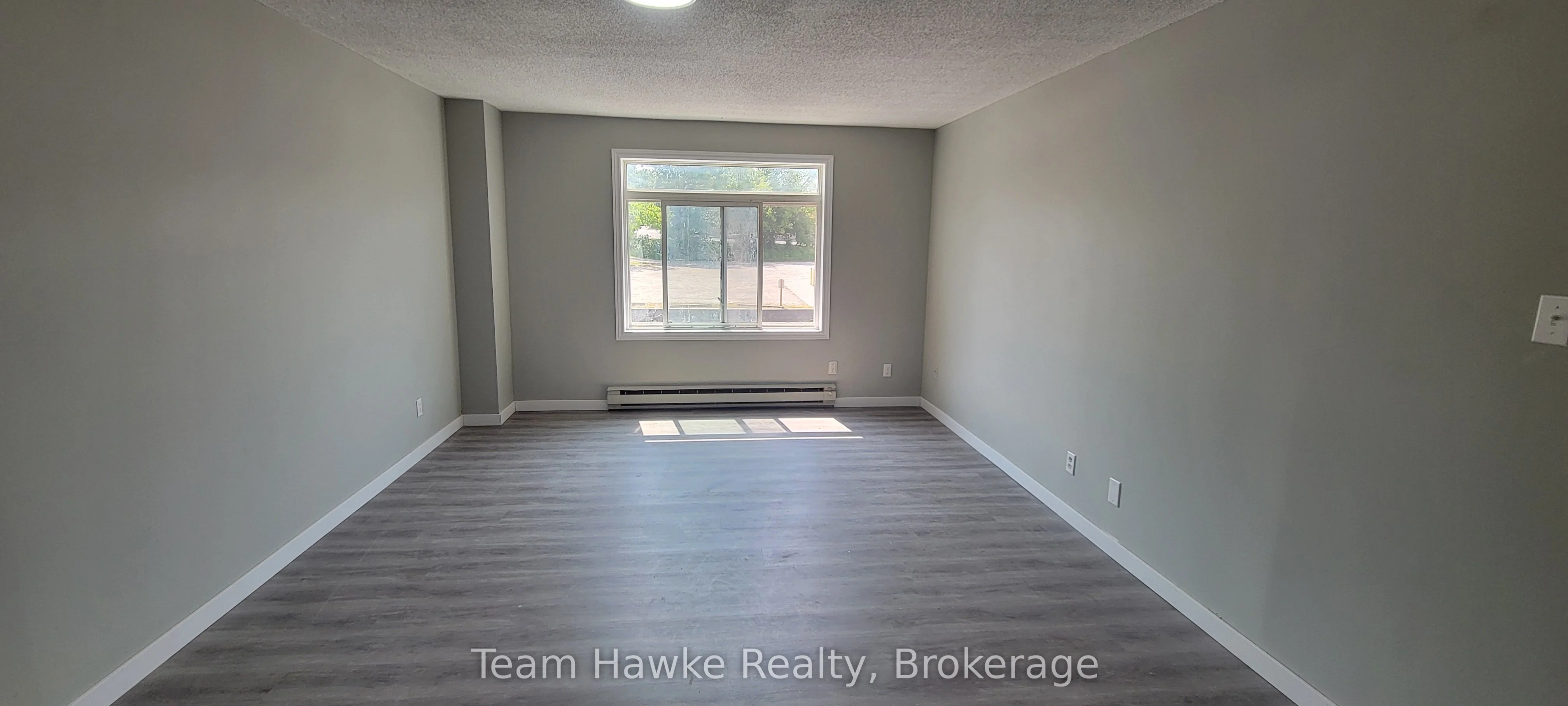 349 KING Street 3, Midland, ON L4R 3K7