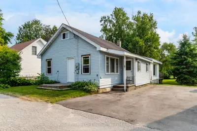 Detached in Penetanguishene