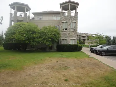 Condo Apartment in Wasaga Beach