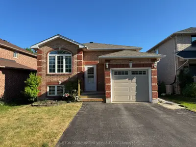 Detached in Barrie