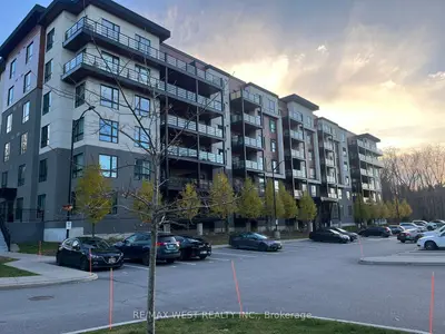 Condo Apartment in Barrie