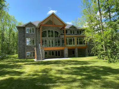 Detached in Oro-Medonte