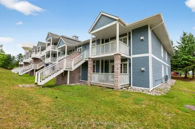 Condo Apartment in Oro-Medonte