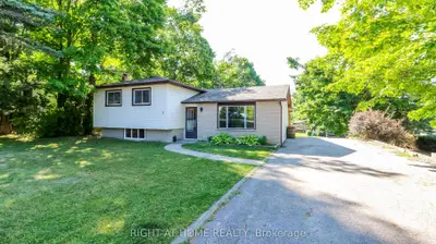 Detached in Oro-Medonte