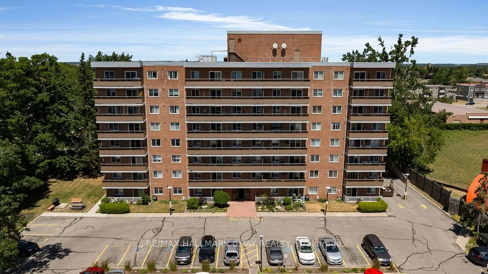414 Blake Street 803, Barrie, ON L4M 5J7