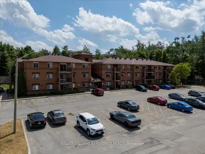 Condo Apartment in Barrie
