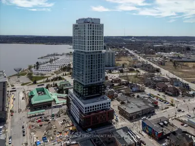 Condo Apartment in Barrie