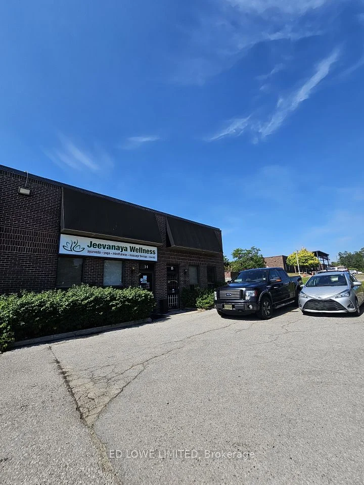 40 Bell Farm Road 15, Barrie, ON L4M 5L3