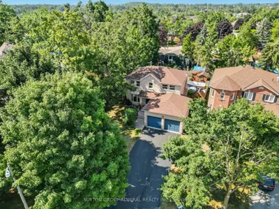 Detached in Barrie