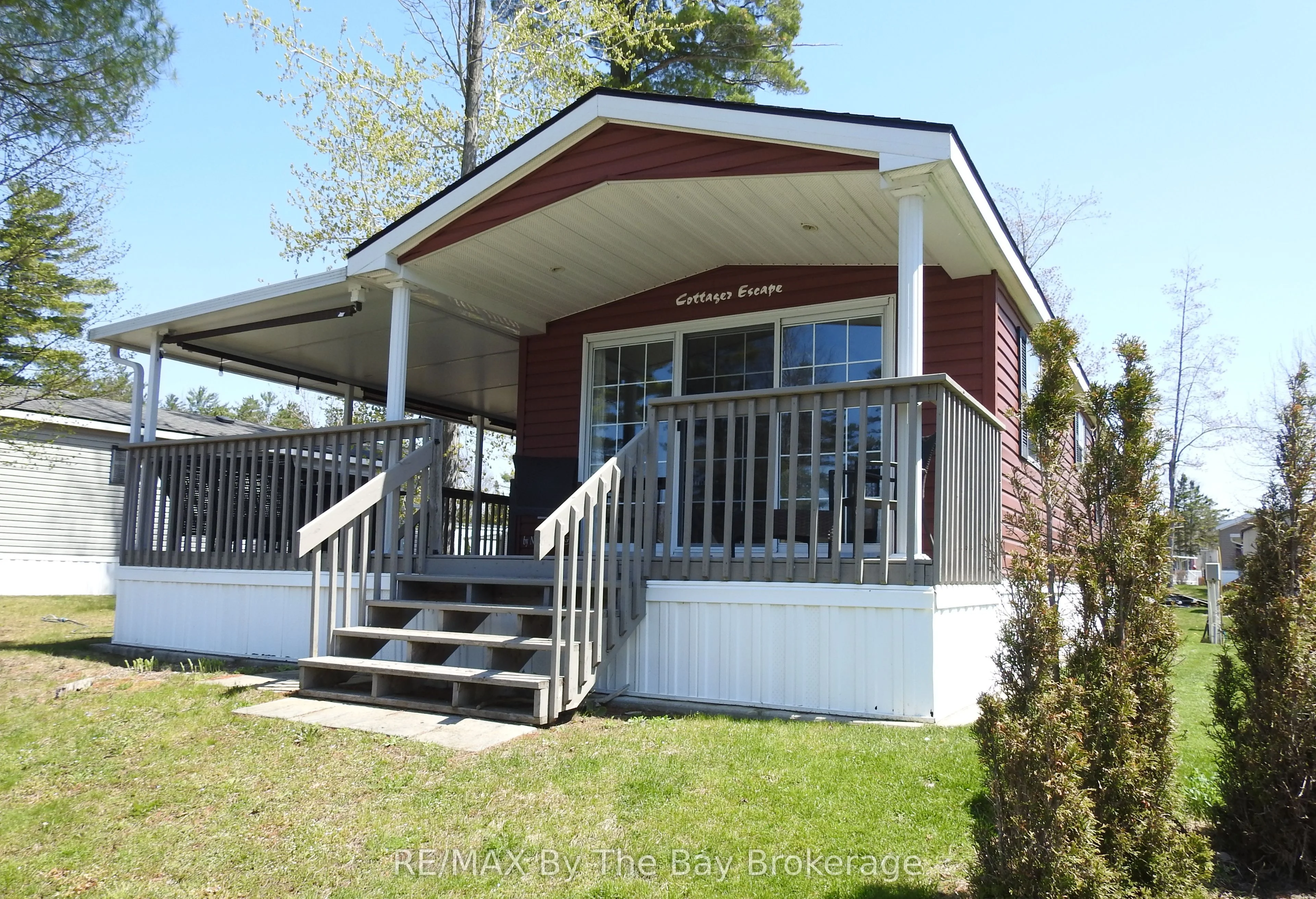10 CHIPPEWA Trail, Wasaga Beach, ON L9Z 1X7