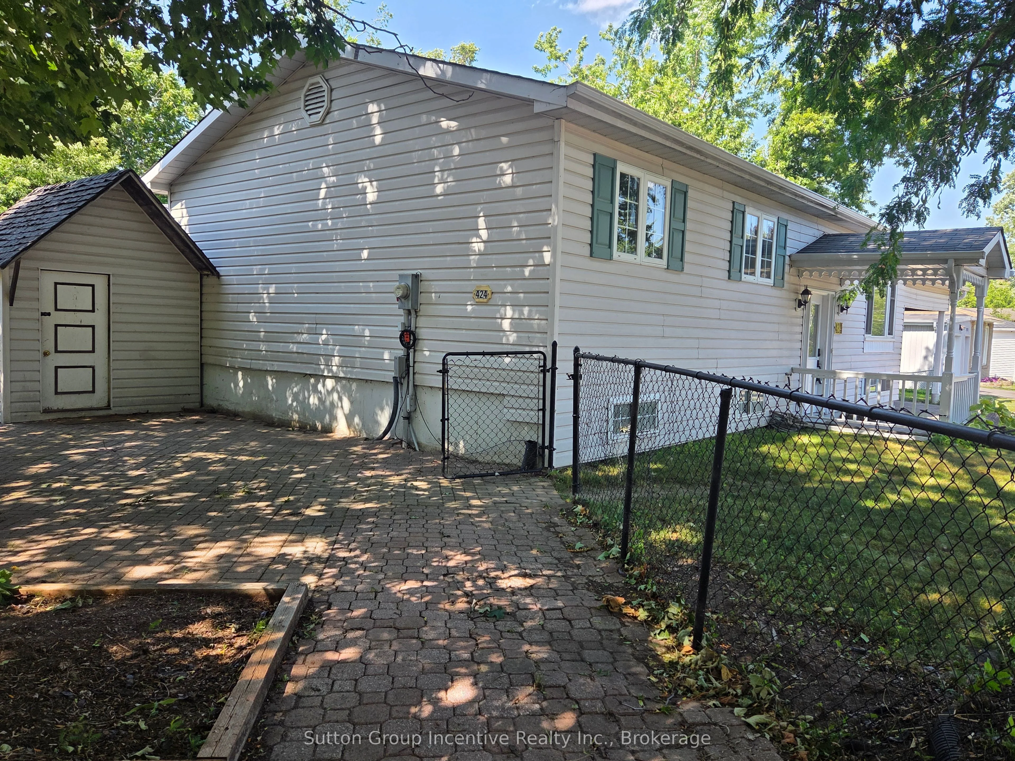 424 Raymond Avenue, Orillia, ON L3V 6X4