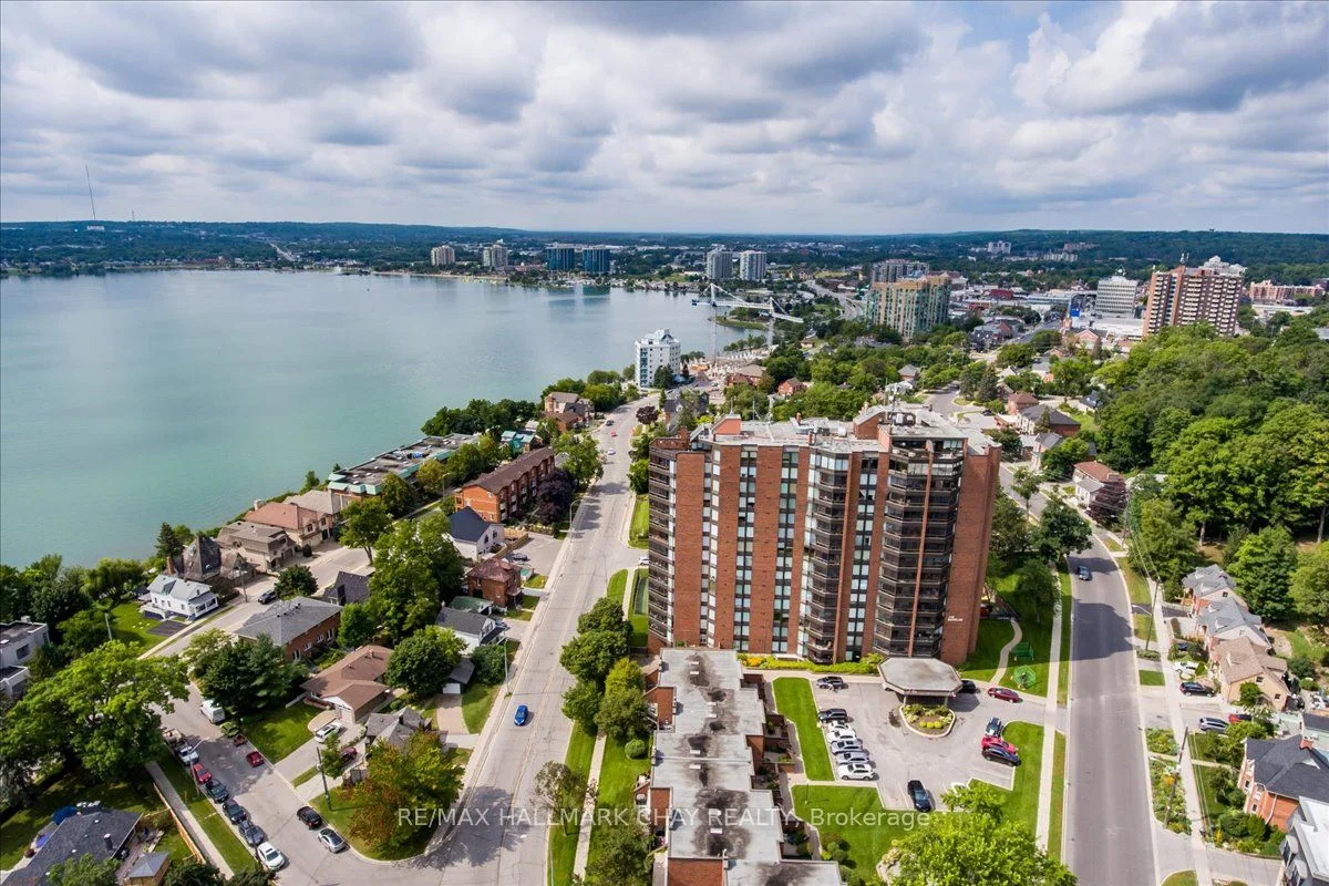 181 Collier Street 204, Barrie, ON L4M 5L6
