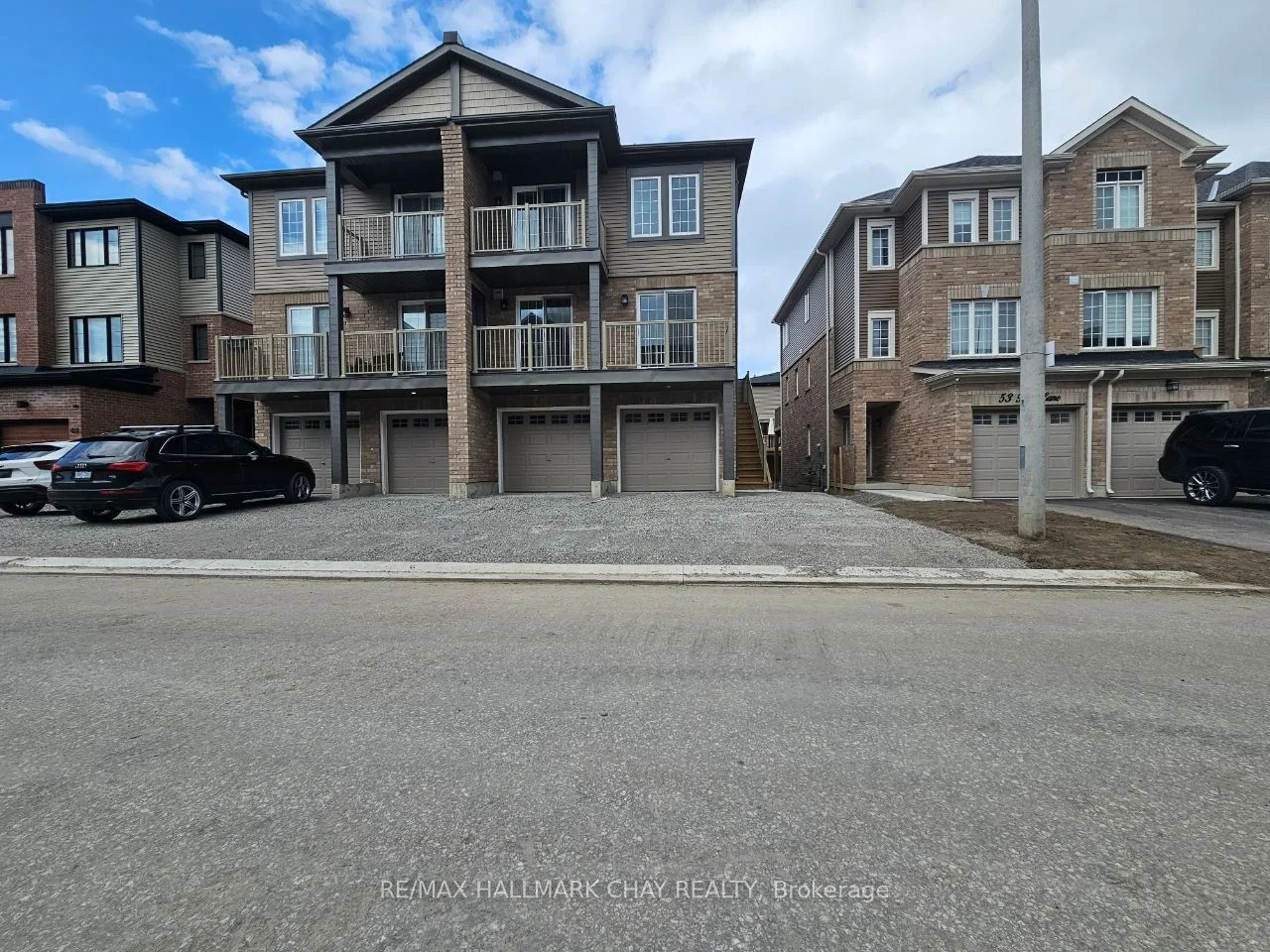 51 HAY Lane 4, Barrie, ON L9J 0T6