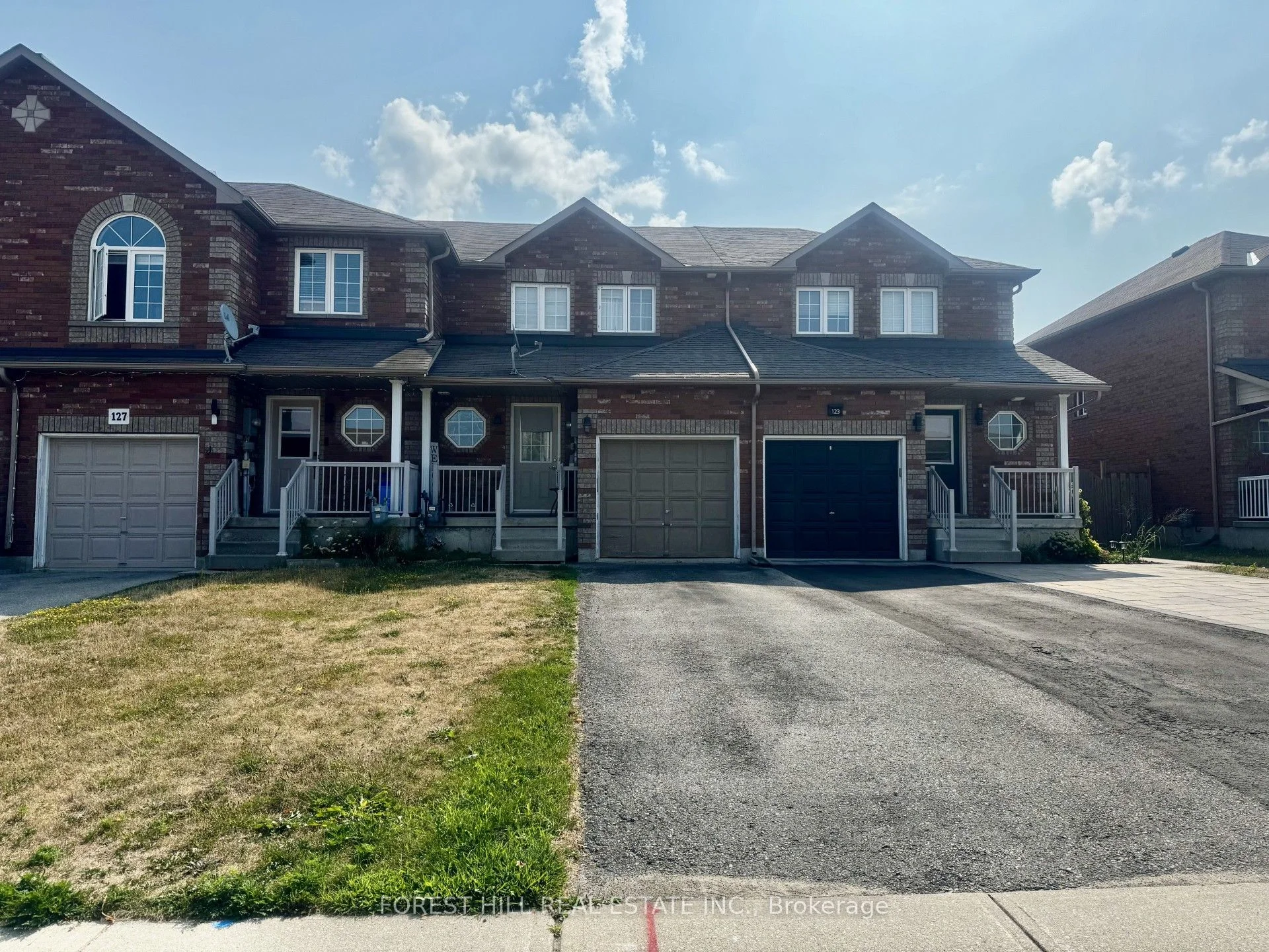 125 Sydenham Wells Road, Barrie, ON L4M 6T3