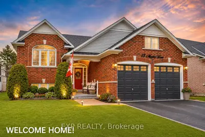 Detached in Wasaga Beach