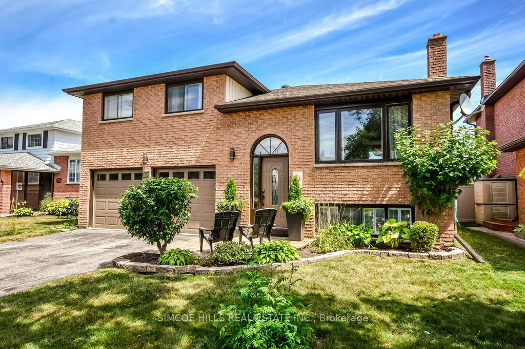 Detached in Orillia
