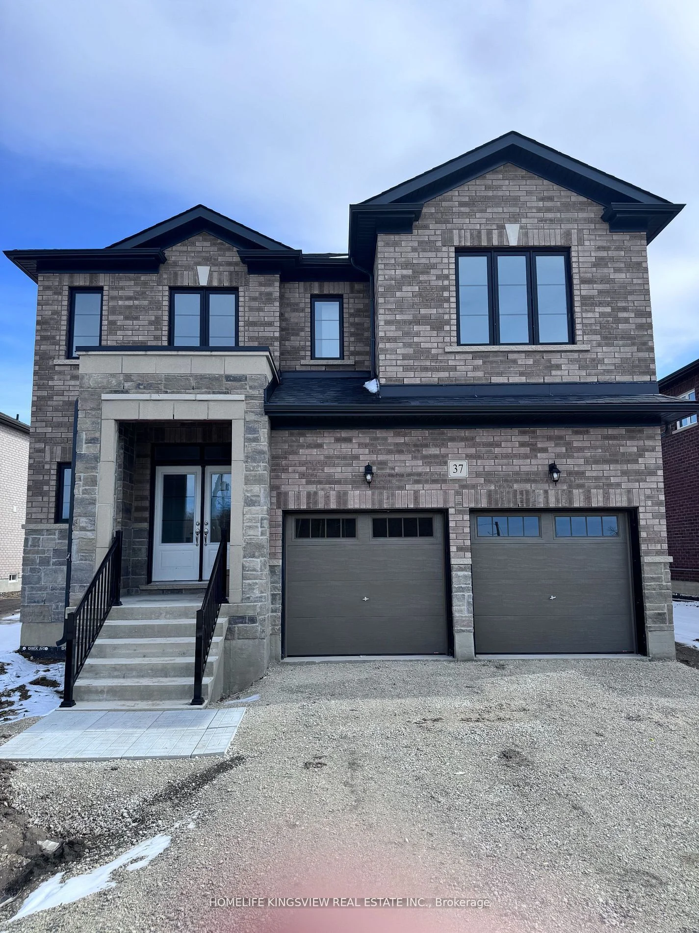 37 Misty Ridge Road, Wasaga Beach, ON L9Z 0R8