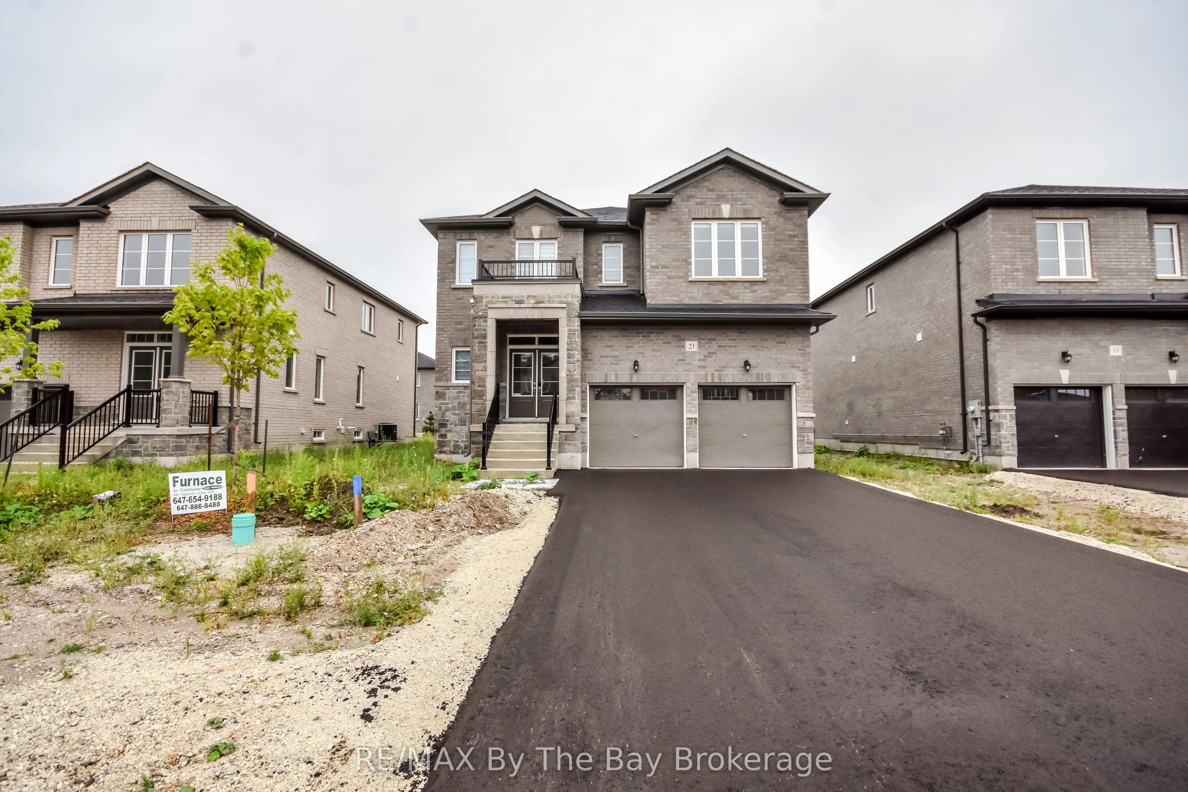 21 Amber Drive, Wasaga Beach, ON L9Z 0R9