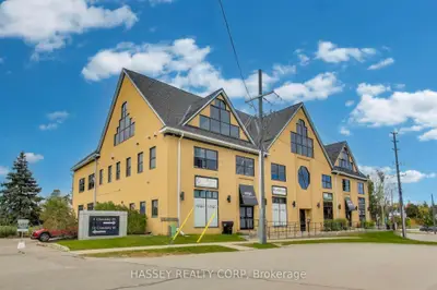 4 Checkley Street 201, Barrie, On L4n 1w1